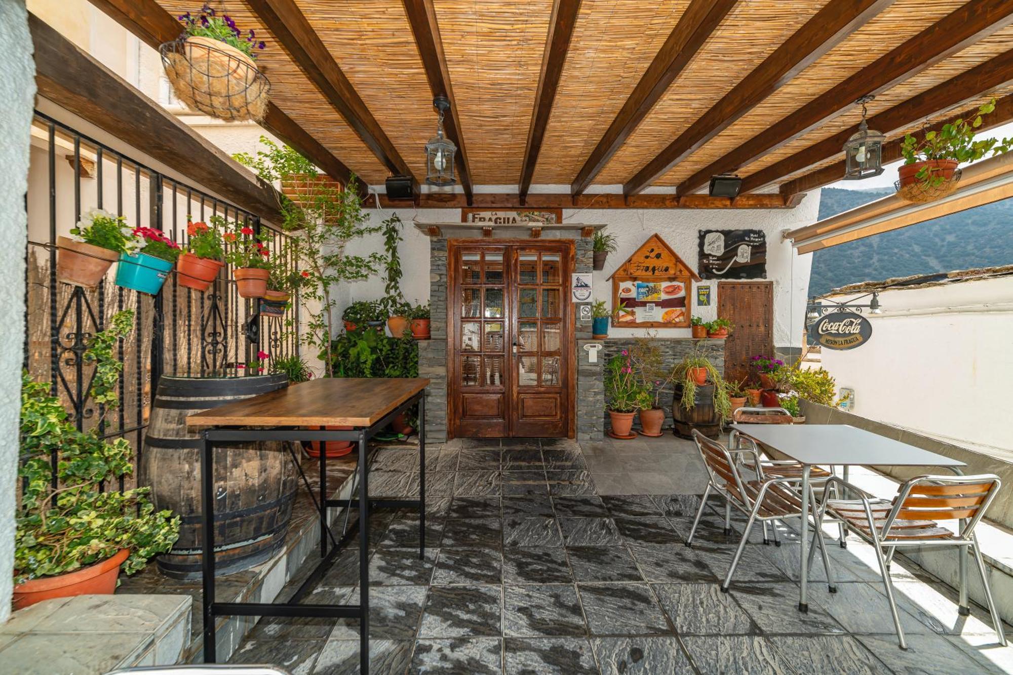Hotel La Fragua I เตรเวเลซ ภายนอก รูปภาพ