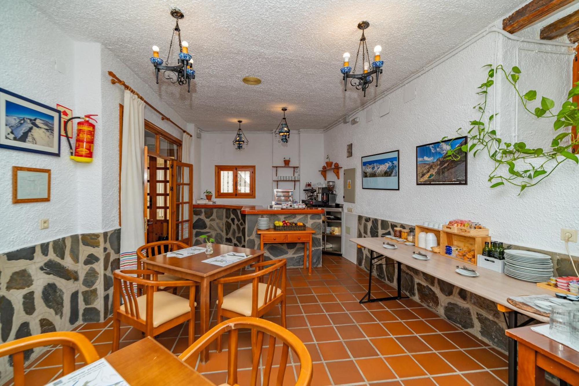 Hotel La Fragua I เตรเวเลซ ภายนอก รูปภาพ