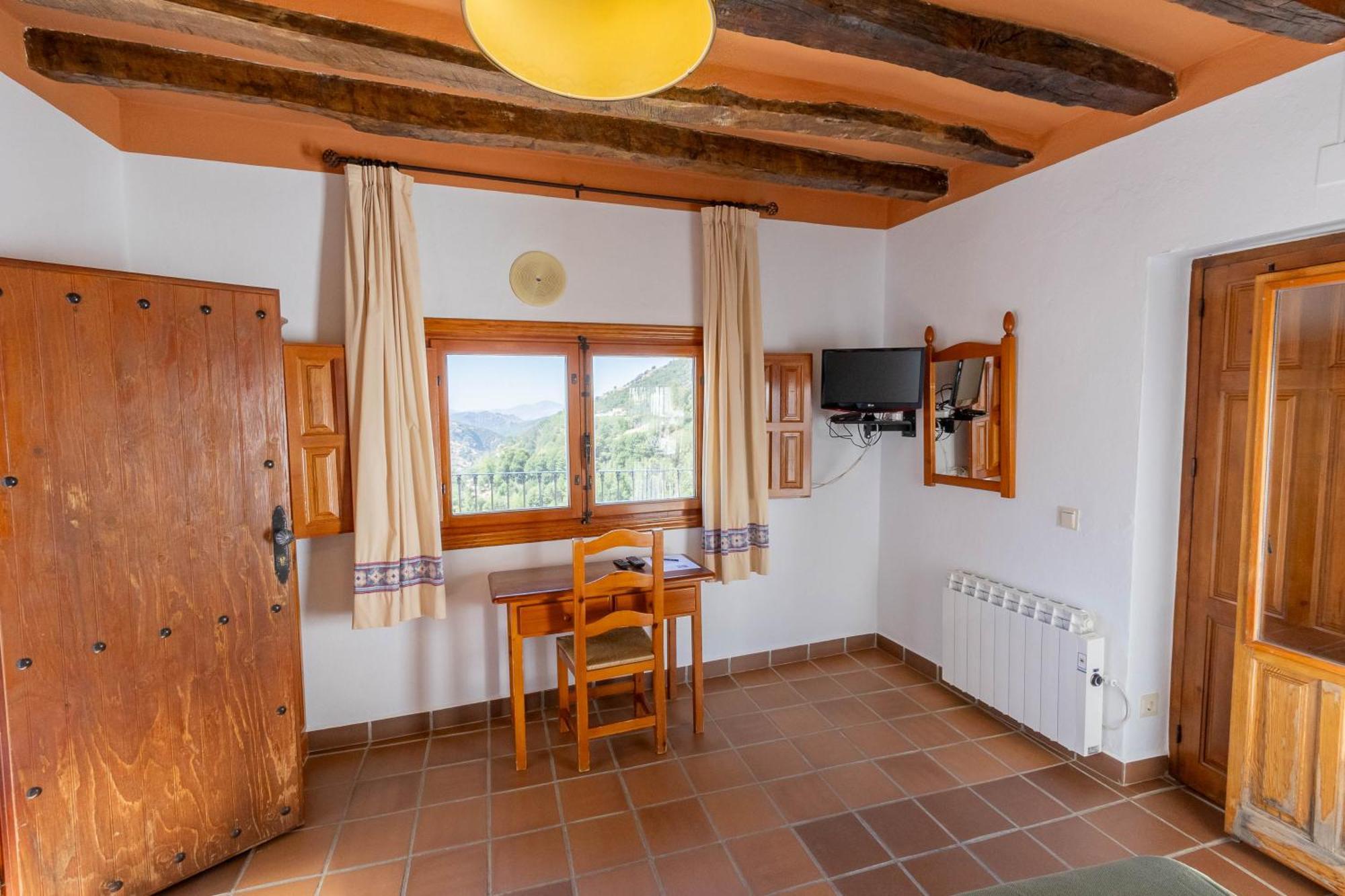 Hotel La Fragua I เตรเวเลซ ภายนอก รูปภาพ