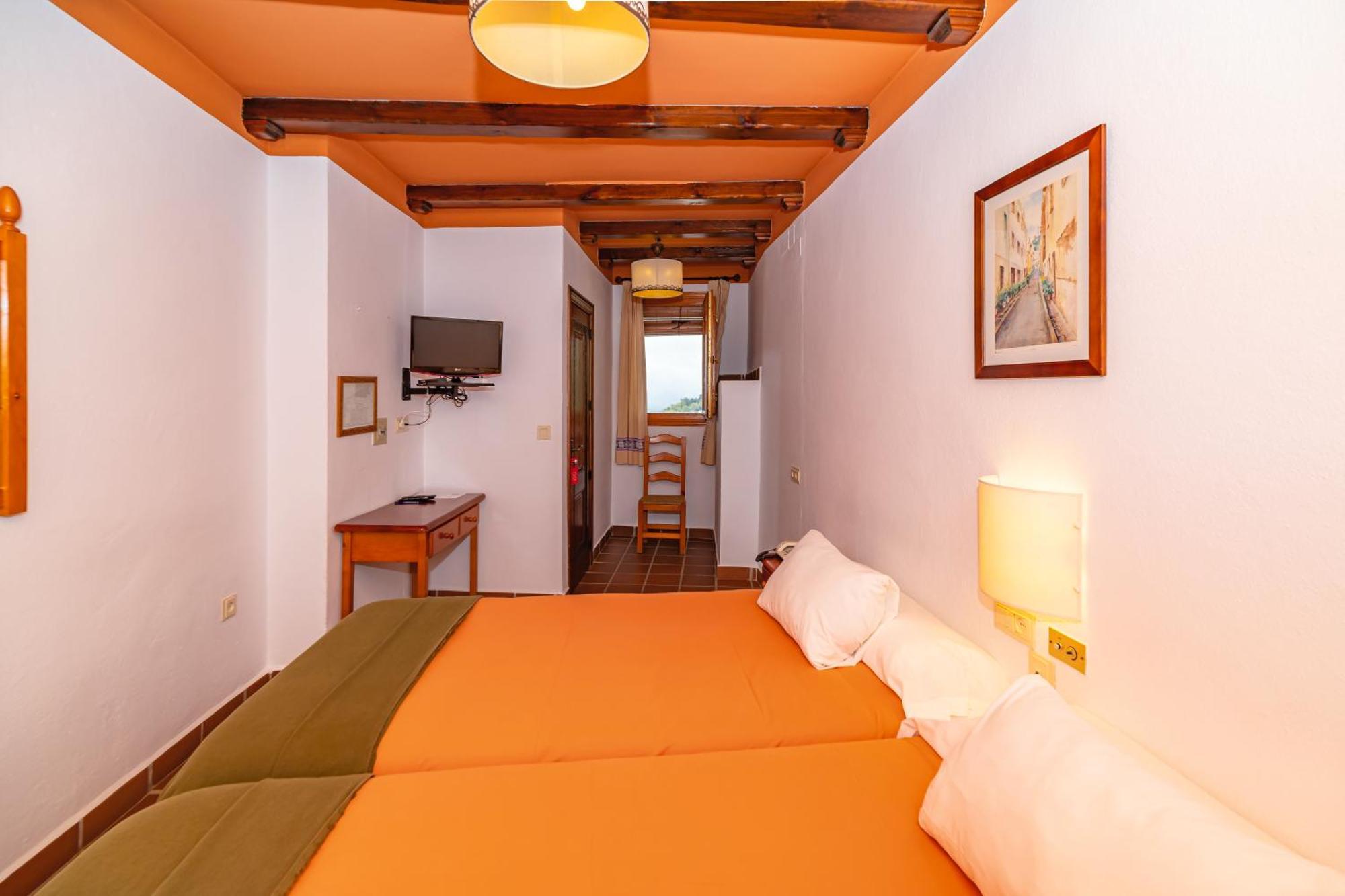 Hotel La Fragua I เตรเวเลซ ภายนอก รูปภาพ