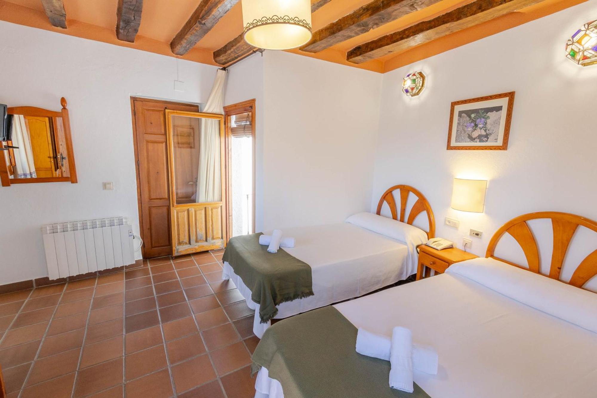 Hotel La Fragua I เตรเวเลซ ภายนอก รูปภาพ