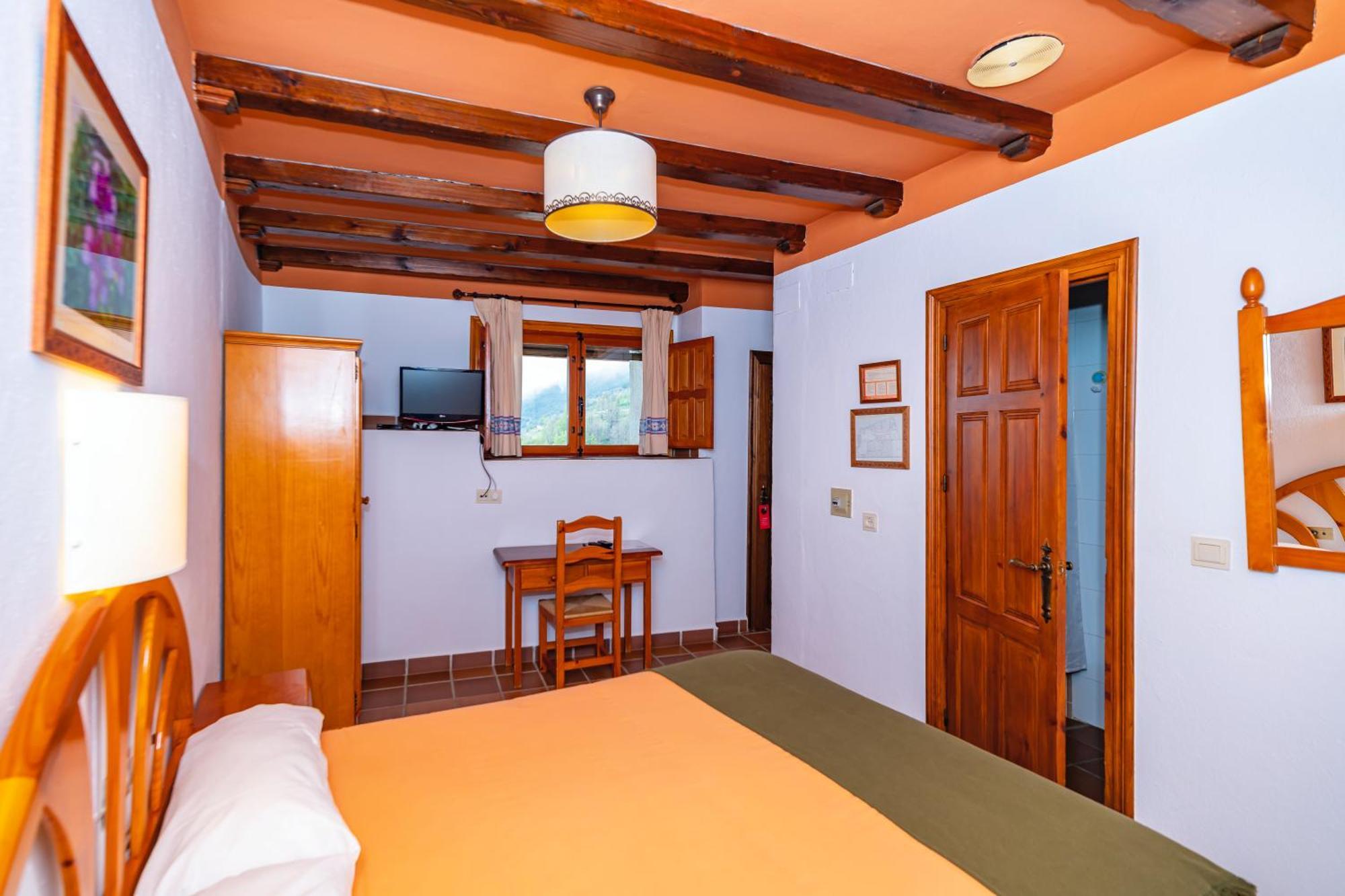 Hotel La Fragua I เตรเวเลซ ภายนอก รูปภาพ