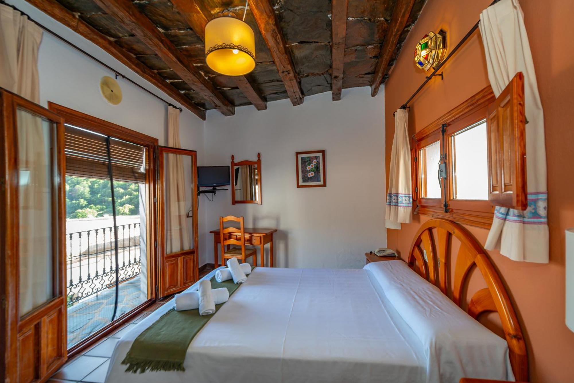 Hotel La Fragua I เตรเวเลซ ภายนอก รูปภาพ