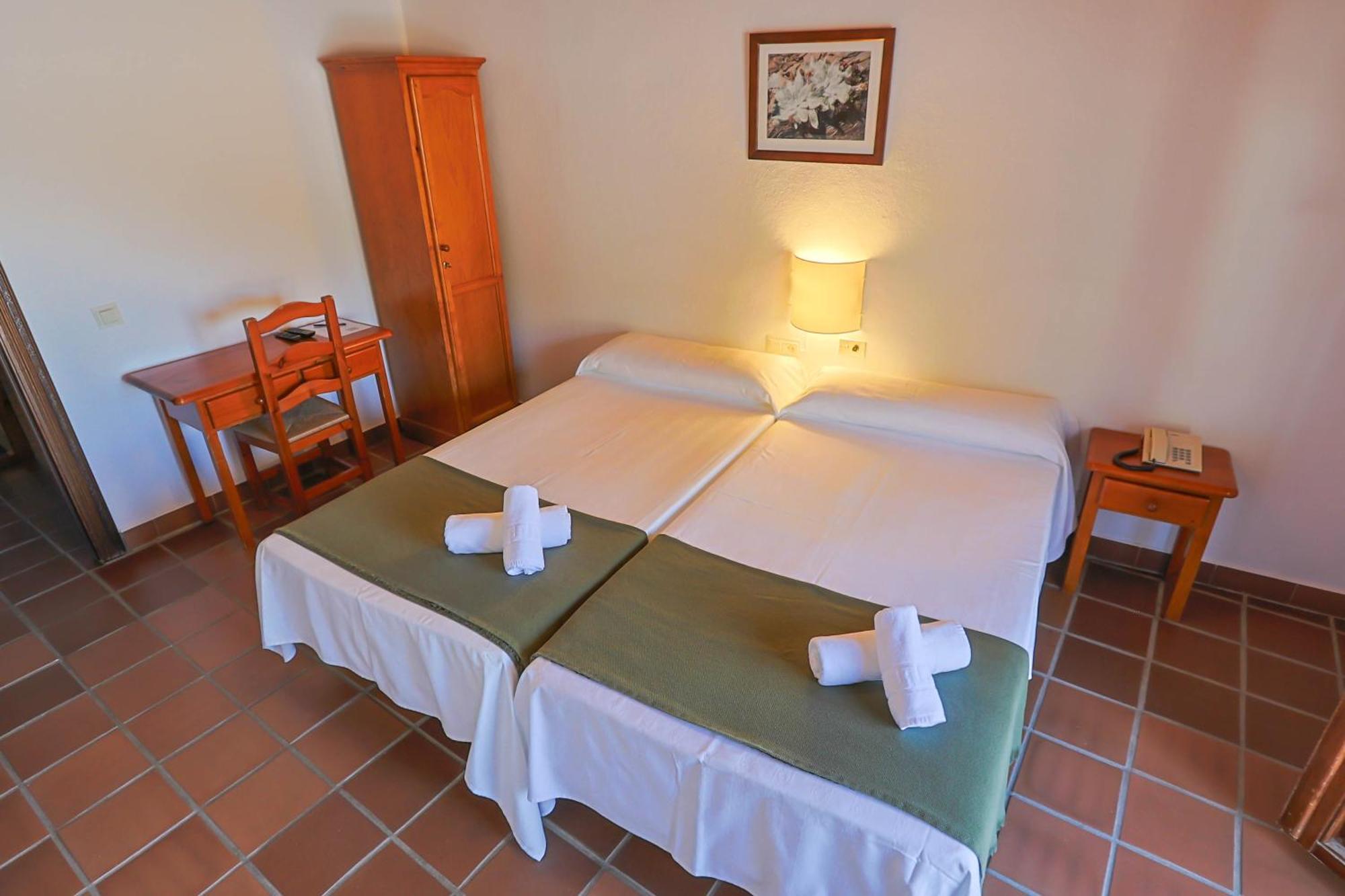 Hotel La Fragua I เตรเวเลซ ภายนอก รูปภาพ